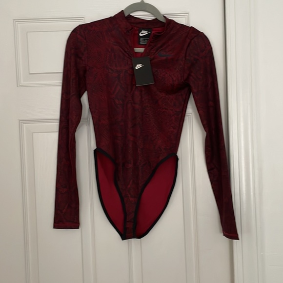 NWT Nike Sportswear Python Bodysuit - Picture 6 of 10